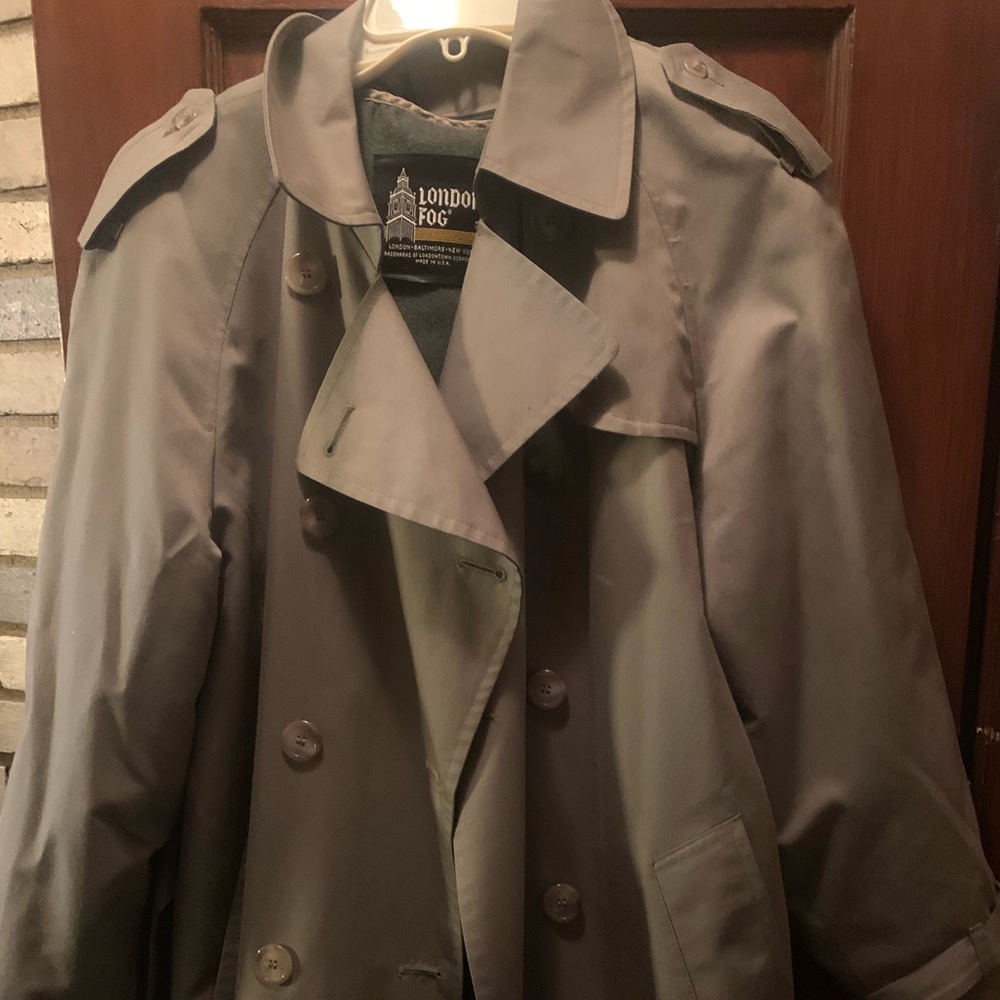 Authentic London Fog Trench Coat w/ belt